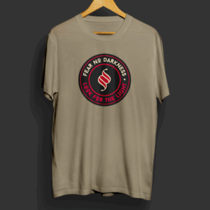 Remera Fear No Darkness - Musgo - XL