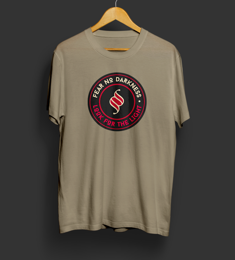 Remera Fear No Darkness - Musgo - XL